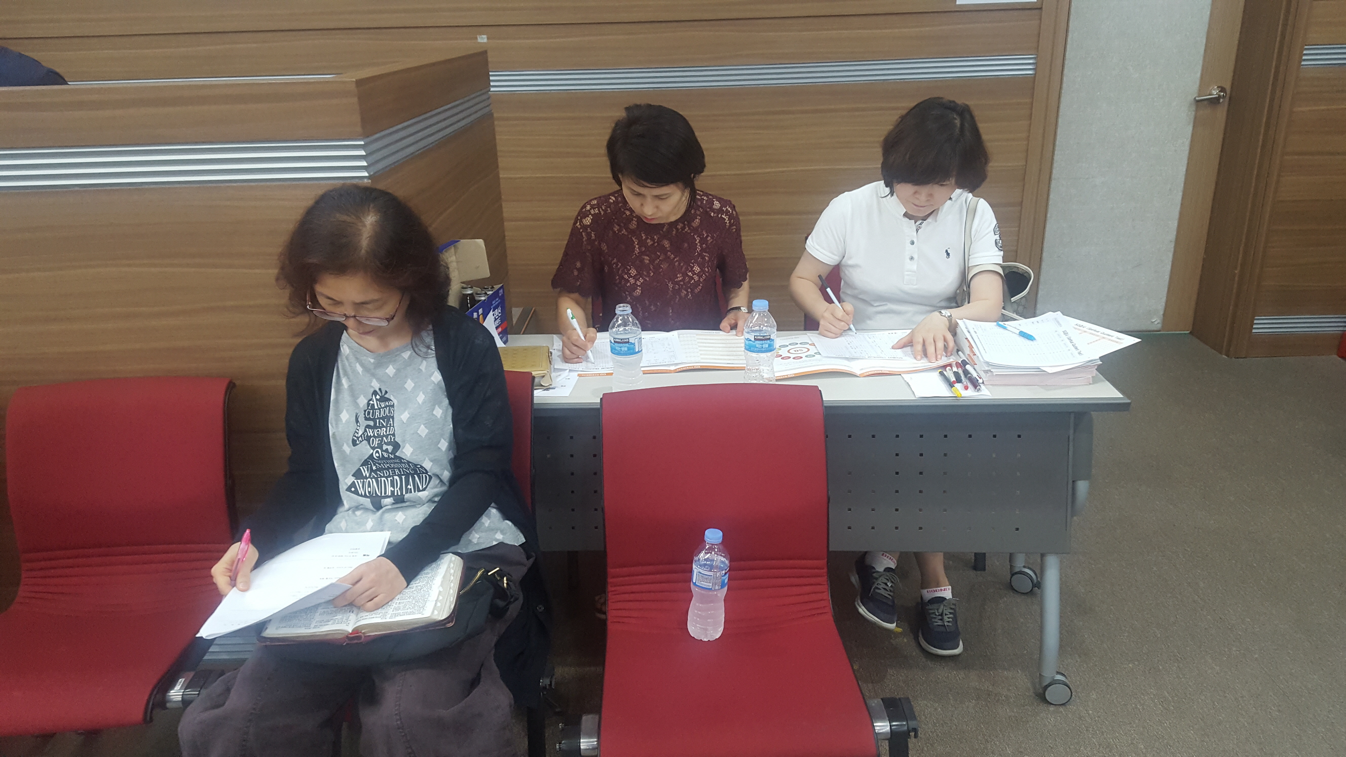 크기변환_20170729(묵상 및 교사 SQ 검사 모습).jpg