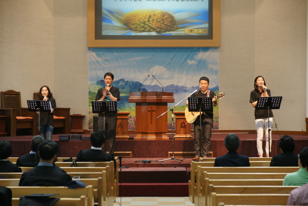 바이블 키 찬양팀.JPG