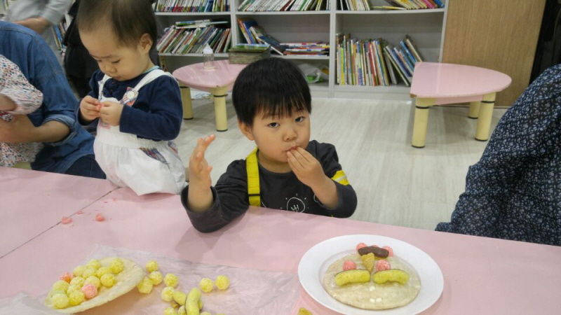 꾸미기_KakaoTalk_Moim_4MgnMrsZuTxfmcDZbeTp0GXbnDj7xM.jpg