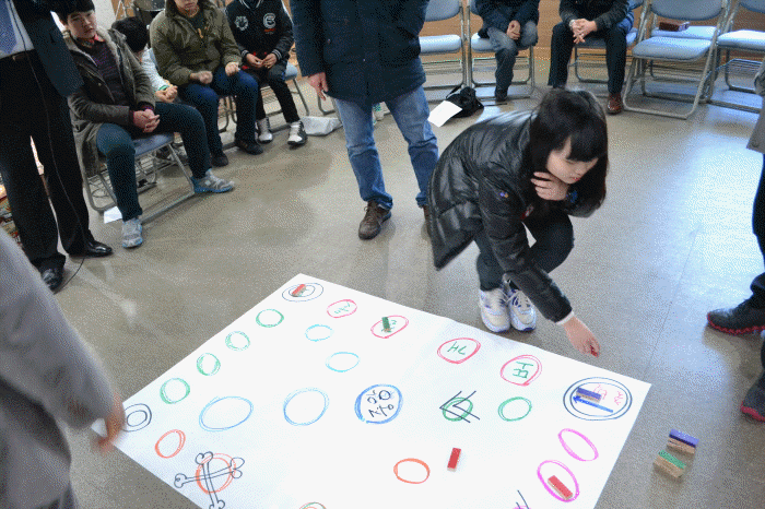 아놔 모 좀 나오라고.gif