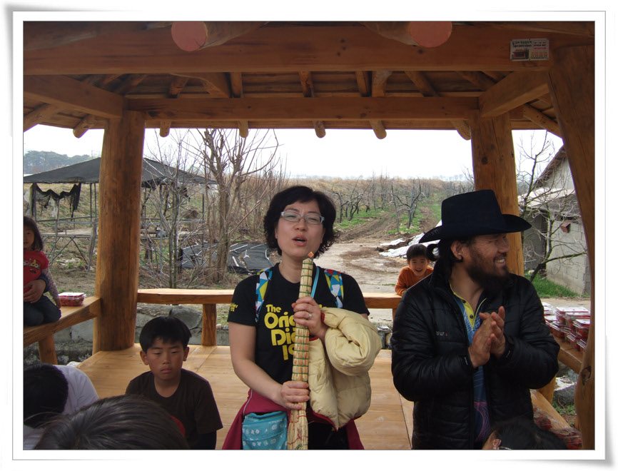 12송현정집사 노래자랑.jpg